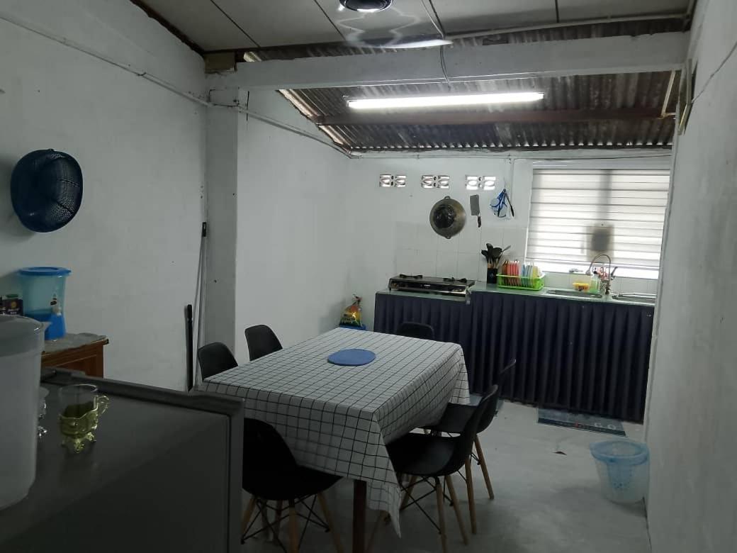 אלור סטאר Homestay Wira Fh מראה חיצוני תמונה